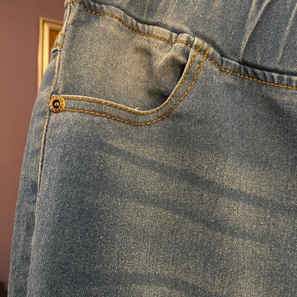 Jvini, Navy Blue Distressed Jeans - Picture 4 of 10